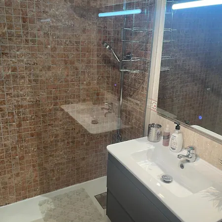 Luchana 15 Apartment *